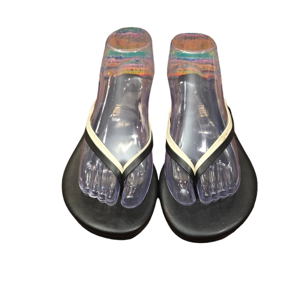 Tkees black flip flops comfy sandals size 10